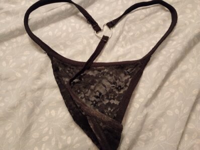 Tanga de hilo con corazón